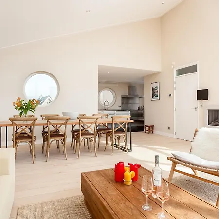 By The Sea * Bergen aan Zee