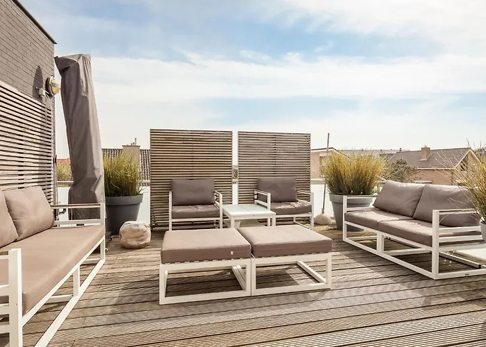 By The Sea Дом отдыха